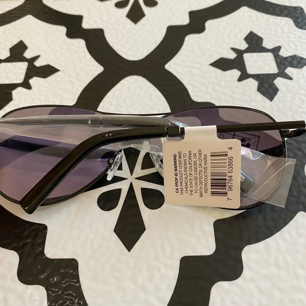NWT Joe’s jeans sunglasses
